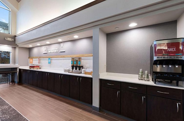 Hampton Inn & Suites Chicago-Hoffman Estates