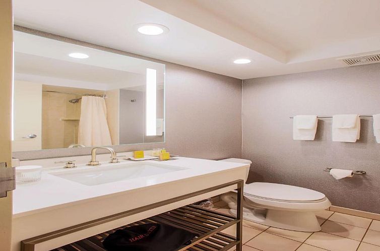 DoubleTree by Hilton Chicago/Alsip