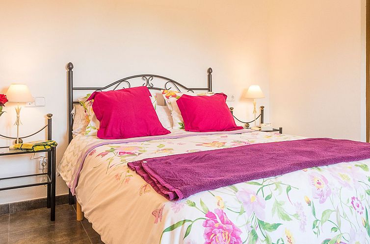 Vakantiehuis "Pula Viñas" mit Terrasse