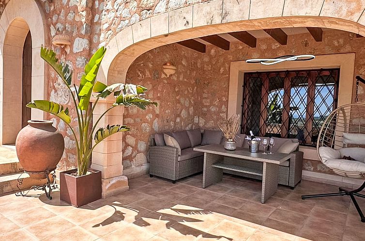 Vakantiehuis Luxus Ferienvilla Finca for Holiday Spa Retreat