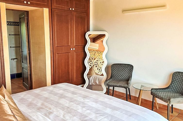 Vakantiehuis Luxus Ferienvilla Finca for Holiday Spa Retreat