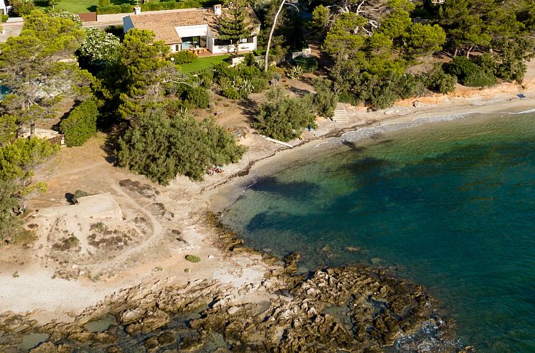 Vakantiehuis VILLA ES PINARO - BEACH FRONT