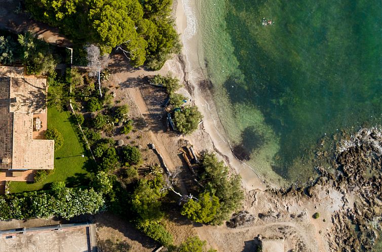 Vakantiehuis VILLA ES PINARO - BEACH FRONT