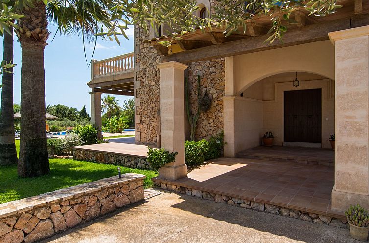 Vakantiehuis Fantastische Finca mit überdachter Terrasse