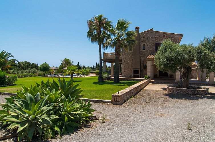 Vakantiehuis Fantastische Finca mit überdachter Terrasse