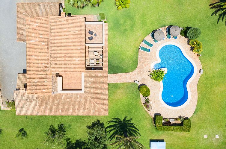 Vakantiehuis Fantastische Finca mit überdachter Terrasse