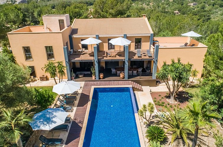 Vakantiehuis Nettes Ferienhaus in Felanitx mit Offenem Kamin