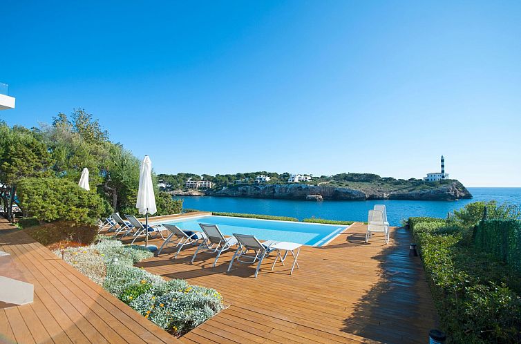 Vakantiehuis Majestätische Villa mit 5 Schlafzimmern und Po