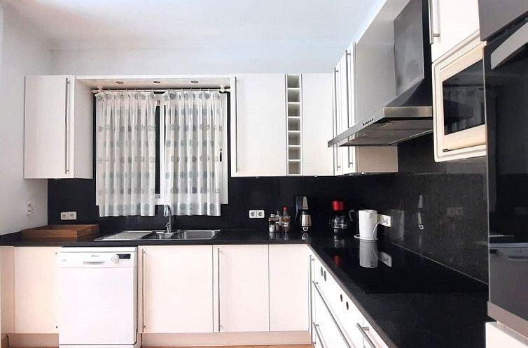 Vakantiehuis Can Alou - Dorfhaus mit mediterranem Charme