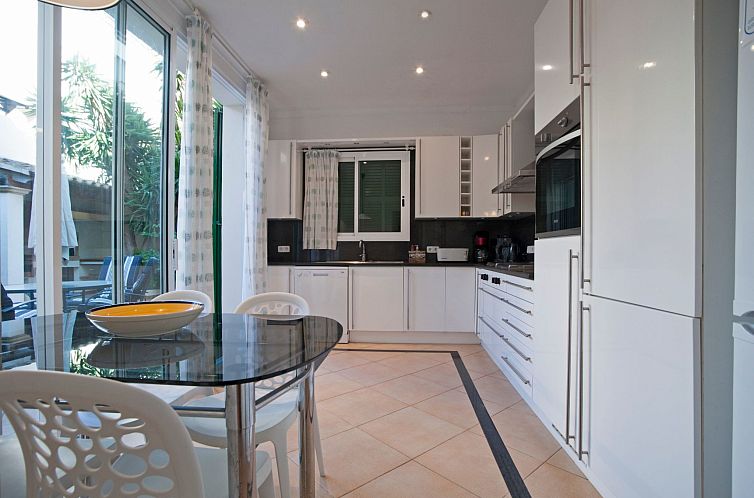 Vakantiehuis Can Alou - Dorfhaus mit mediterranem Charme