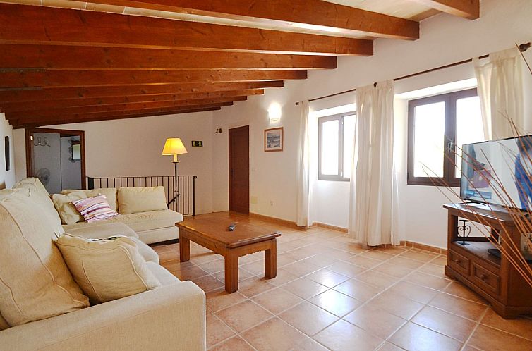 Vakantiehuis Wunderschönes Landhaus im Landhausstil mit Poo
