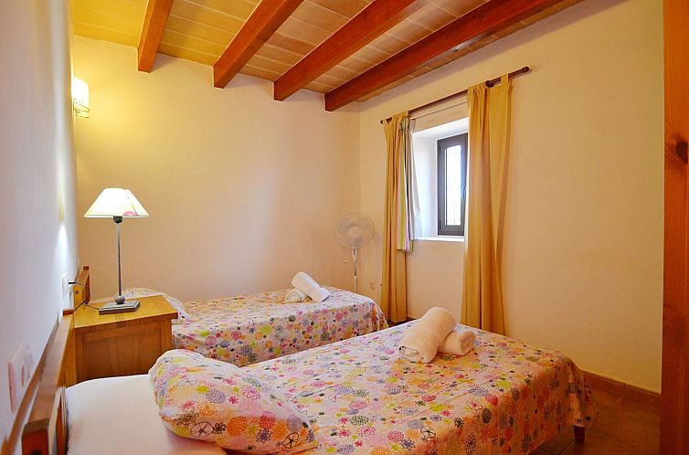 Vakantiehuis Wunderschönes Landhaus im Landhausstil mit Poo