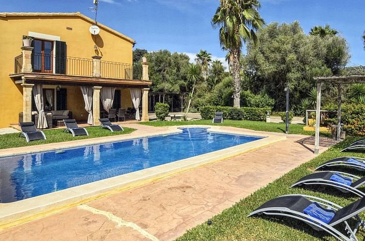 Vakantiehuis Gemütliches Ferienhaus mit Pool