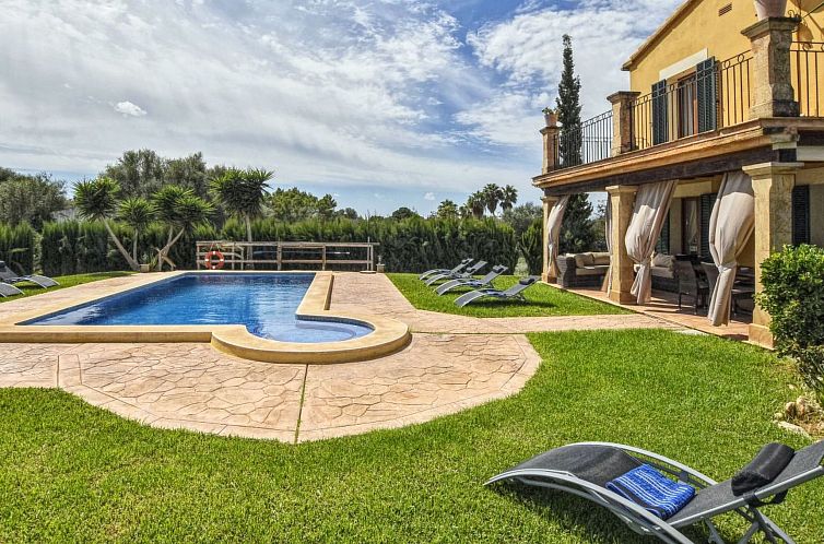 Vakantiehuis Gemütliches Ferienhaus mit Pool