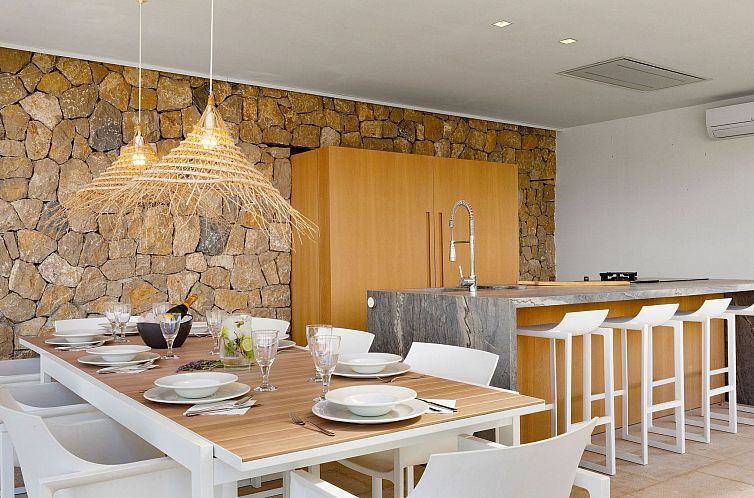 Vakantiehuis Luxuriöse Villa mit beheiztem Pool für 8 Pers