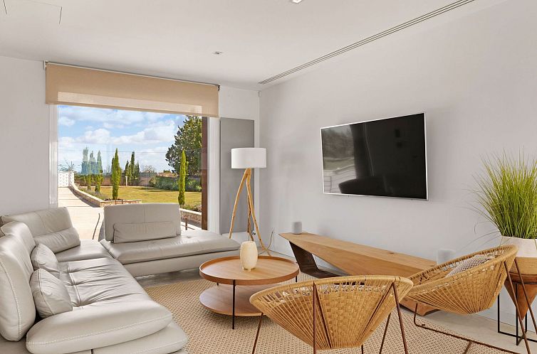 Vakantiehuis Luxuriöse Villa mit beheiztem Pool für 8 Pers