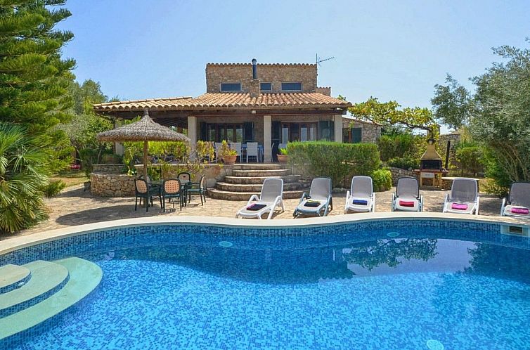 Vakantiehuis Villa mit Garten, Grill und Terrasse