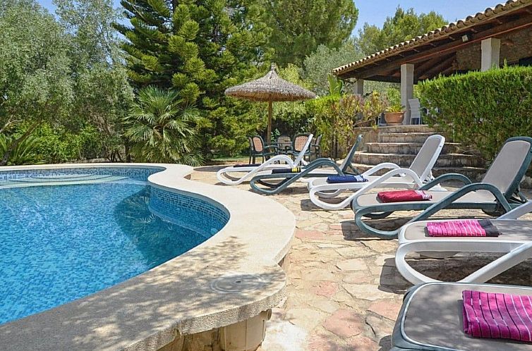 Vakantiehuis Villa mit Garten, Grill und Terrasse