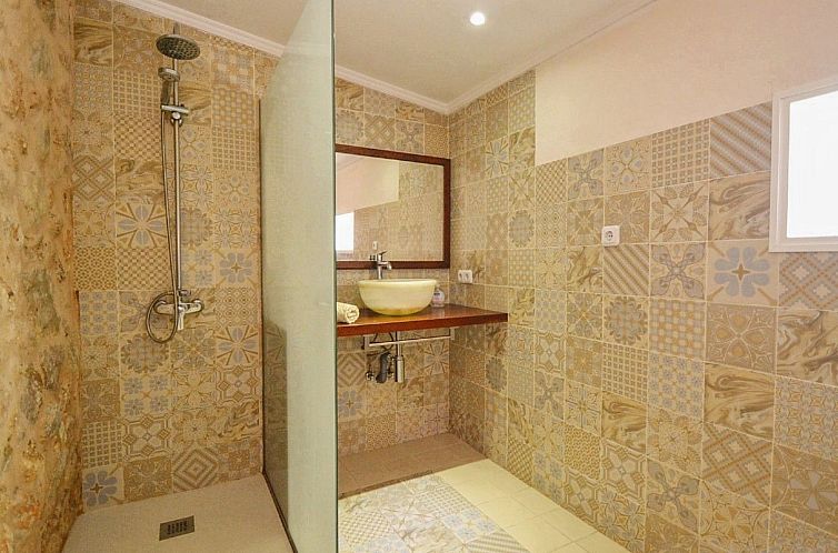 Vakantiehuis Villa mit Garten, Grill und Terrasse