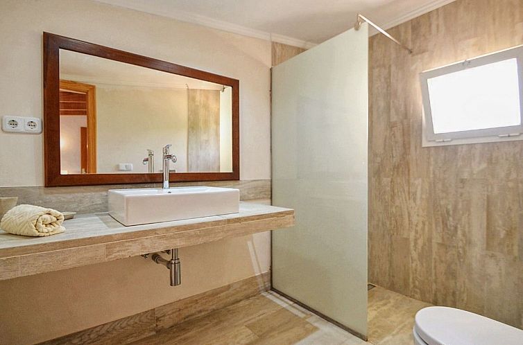 Vakantiehuis Villa mit Garten, Grill und Terrasse