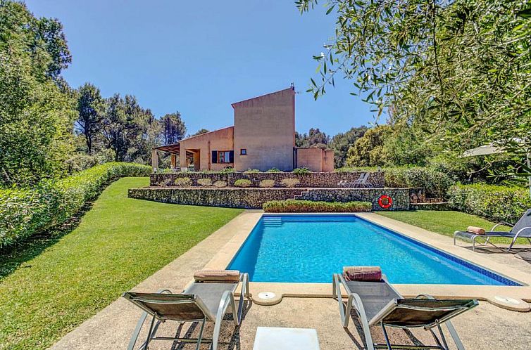 Vacation home Villa Es Comella in Arta, Mallorca with pool and spacious garden, ideal for a quiet vacation.