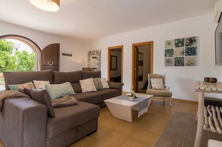 Vakantiehuis Schönes Ferienhaus in Artà mit Eigenem Pool