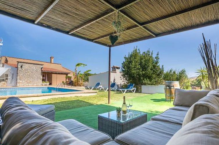 Vakantiehuis Schönes Ferienhaus in Artà mit Eigenem Pool