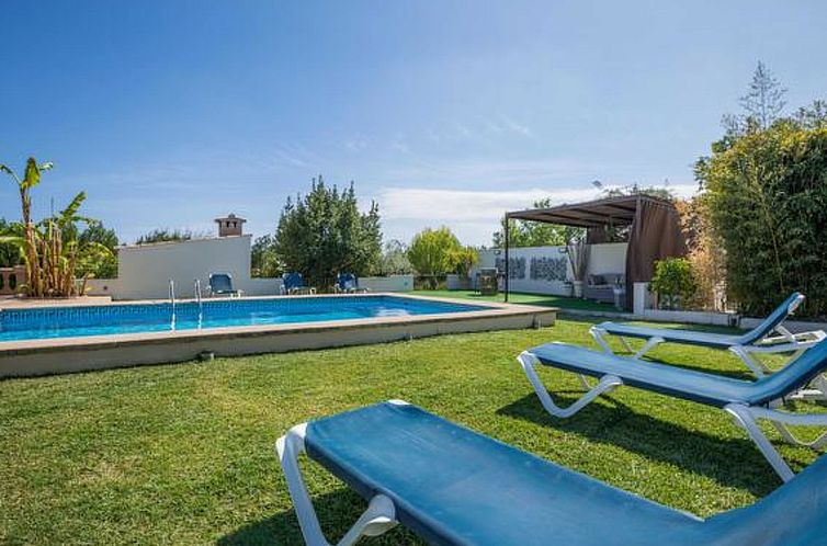 Vakantiehuis Schönes Ferienhaus in Artà mit Eigenem Pool