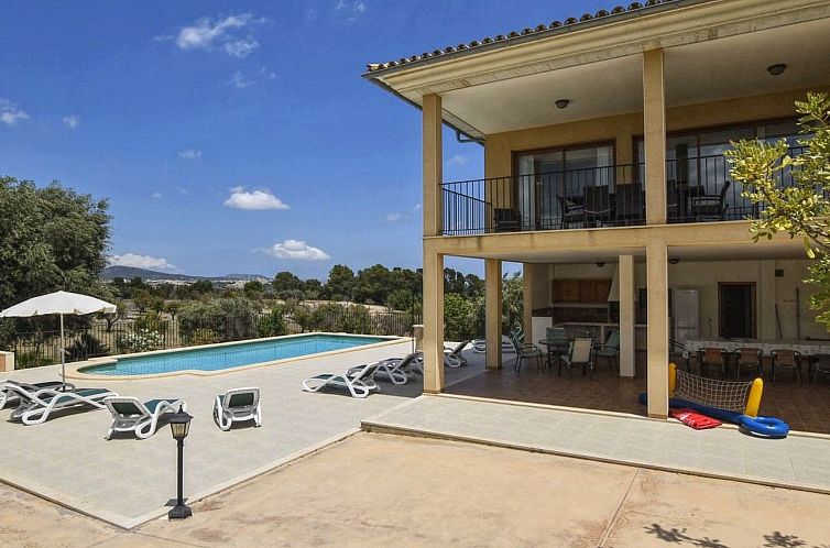 Vakantiehuis Ferienvilla mit Garten, Grill und Terrasse