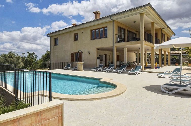 Vakantiehuis Ferienvilla mit Garten, Grill und Terrasse