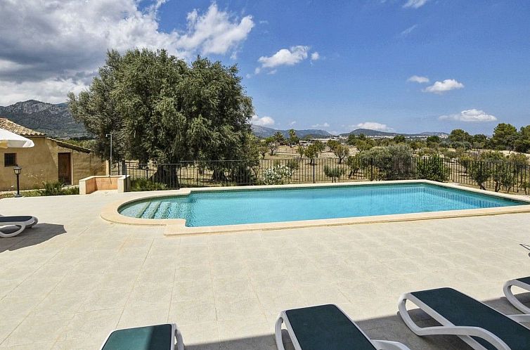 Vakantiehuis Ferienvilla mit Garten, Grill und Terrasse