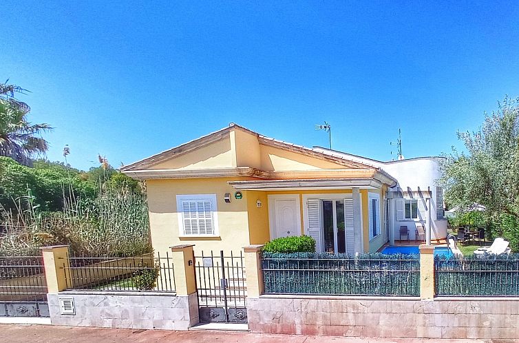 Vakantiehuis Villa "Estel" mit eigenem Schwimmbad