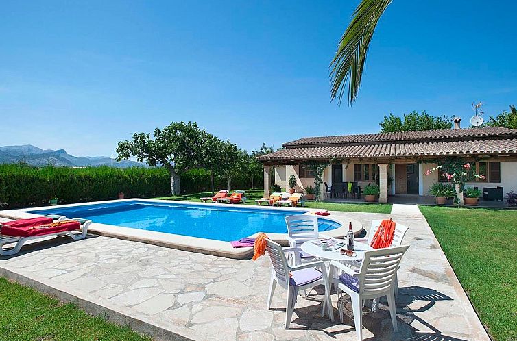 Vakantiehuis Schönes Ferienhaus in Alcúdia mit Großem Poo