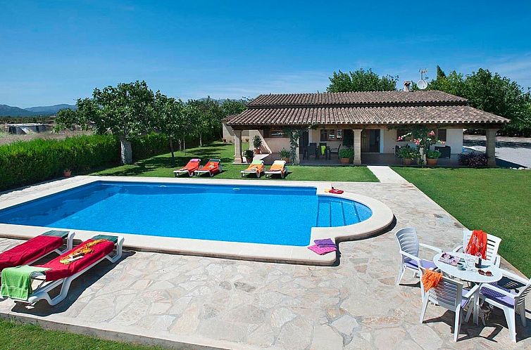 Vakantiehuis Schönes Ferienhaus in Alcúdia mit Großem Poo