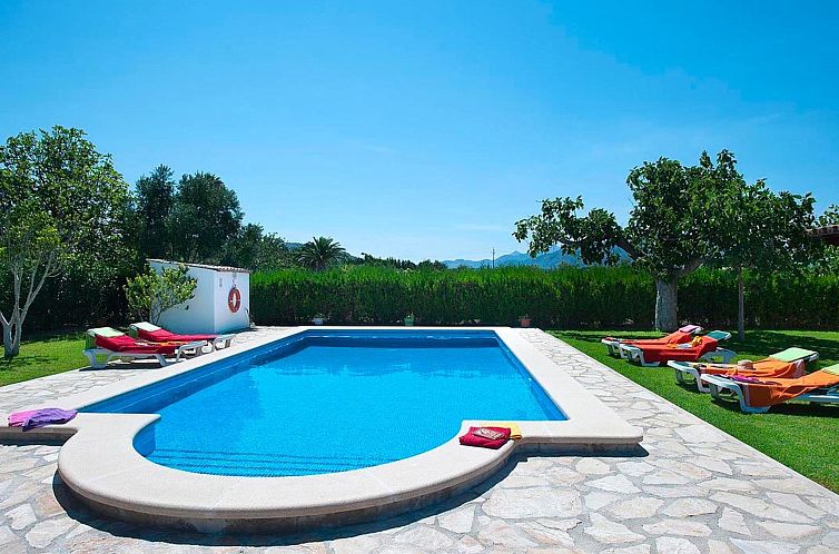 Vakantiehuis Schönes Ferienhaus in Alcúdia mit Großem Poo