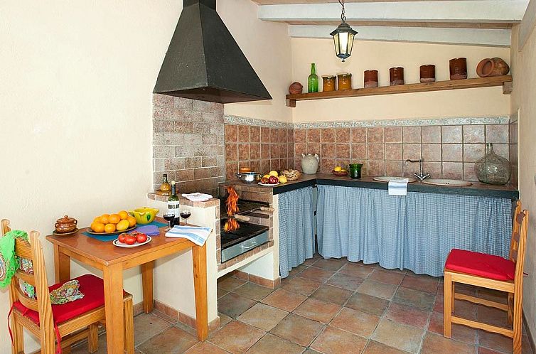 Vakantiehuis Schönes Ferienhaus in Alcúdia mit Großem Poo