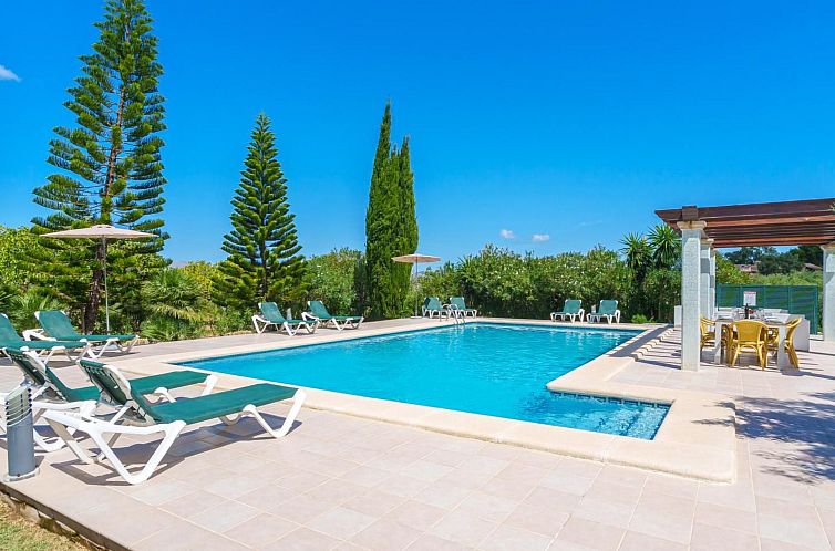 Vakantiehuis Schönes Landhaus mit Pool für 10 Personen in 