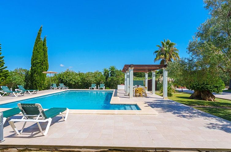 Vakantiehuis Schönes Landhaus mit Pool für 10 Personen in 