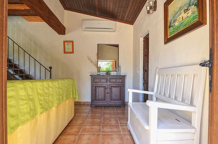 Vakantiehuis Romantisches Ferienhaus mit Jacuzzi im Freien