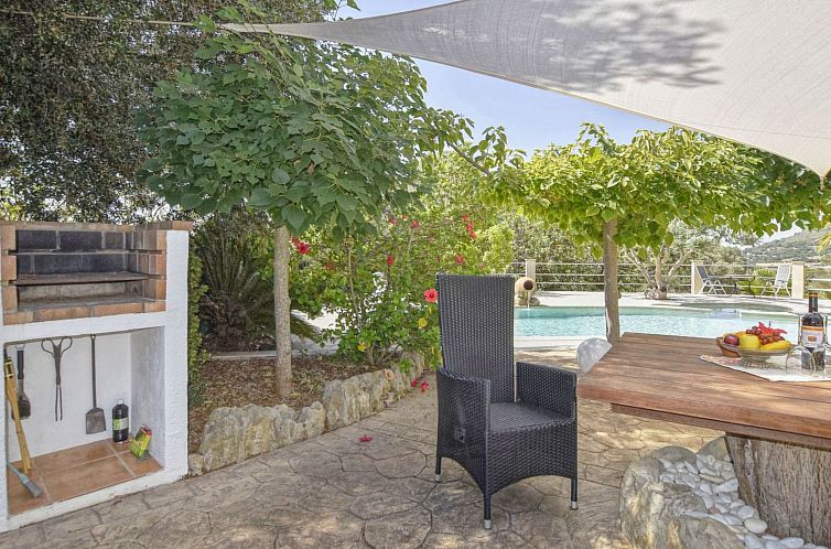 Vakantiehuis Romantisches Ferienhaus mit Jacuzzi im Freien