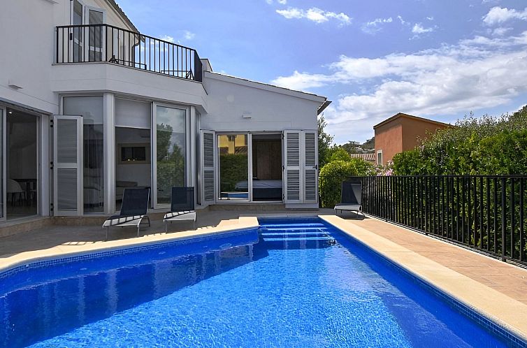 Vakantiehuis Villa "Calma" mit privatem Pool und Meerblick