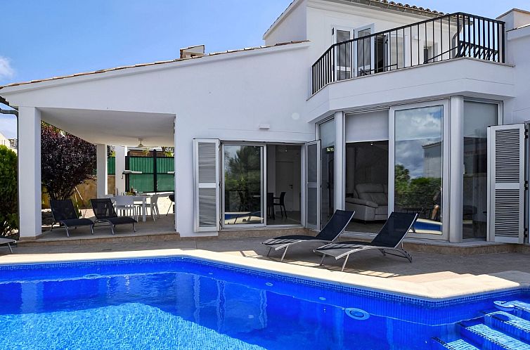 Vakantiehuis Villa "Calma" mit privatem Pool und Meerblick
