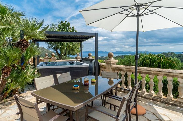 Vakantiehuis Finca "Oscols d'Alt" mit privatem Pool