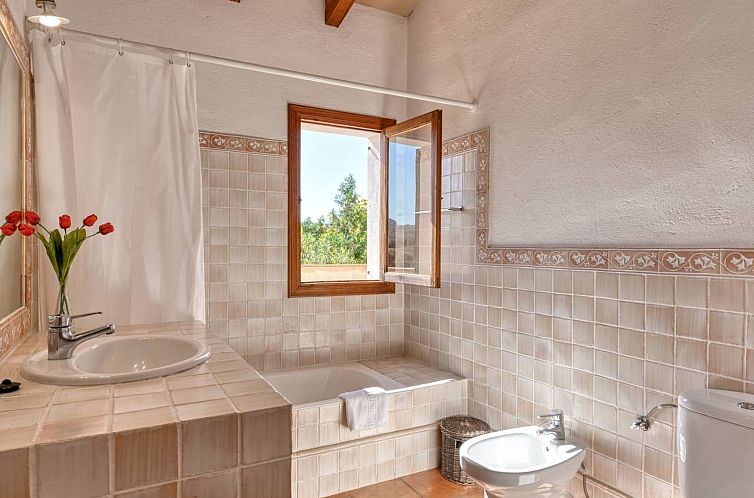 Vakantiehuis Finca mit Garten, Grill und Terrasse