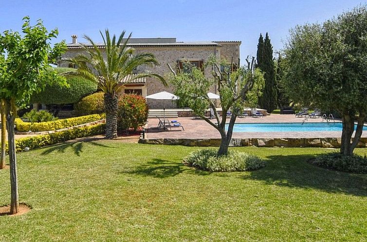 Vakantiehuis Villa mit Garten, Grill und Terrasse