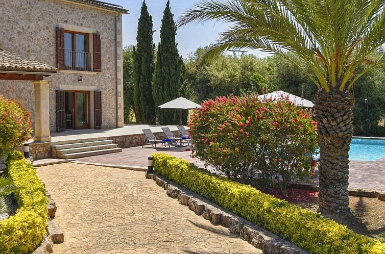 Vakantiehuis Villa mit Garten, Grill und Terrasse