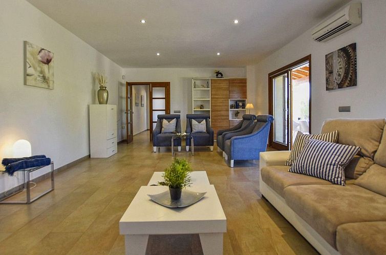 Vakantiehuis Villa mit Garten, Grill und Terrasse