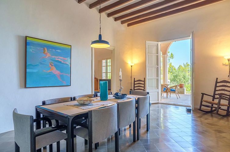 Vakantiehuis Beeindruckende Villa mit Meerblick und Schwimmb