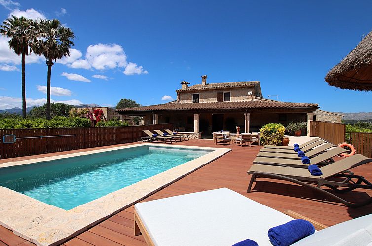 Vakantiehuis Große Villa auf dem Lande in der Nähe von Pol