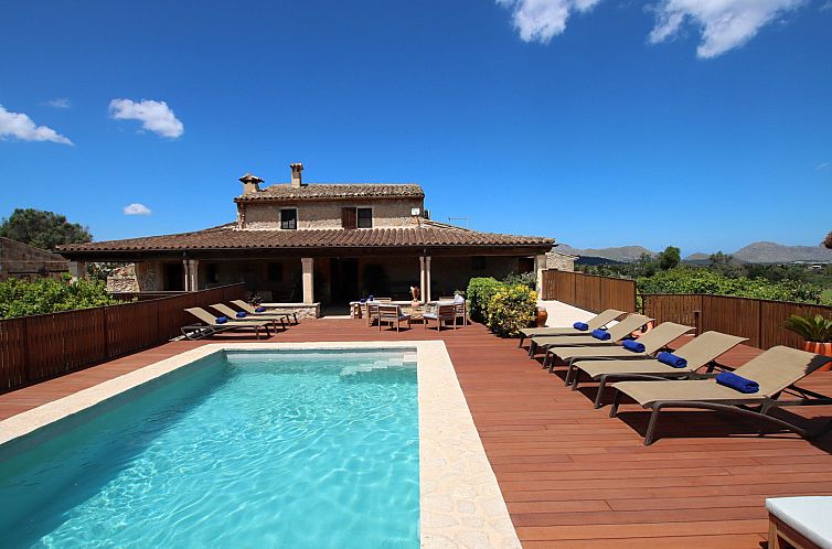 Vakantiehuis Große Villa auf dem Lande in der Nähe von Pol